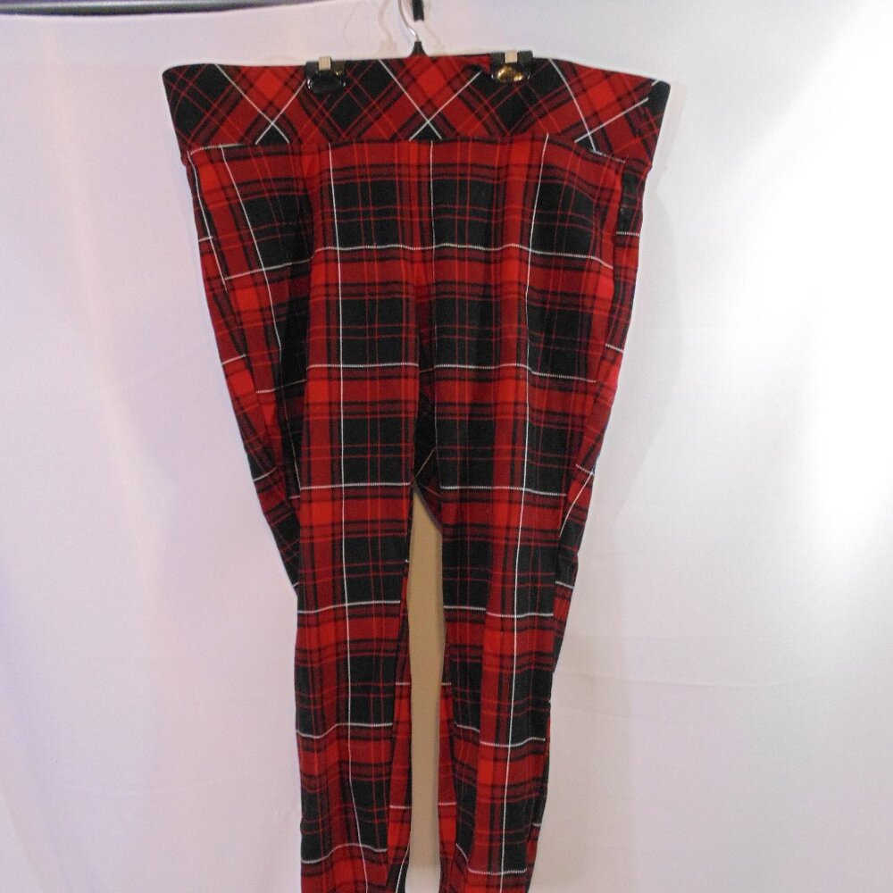 Torrid Women's Red Plaid Pixie Ankle crop Stretch Pants Size 3R